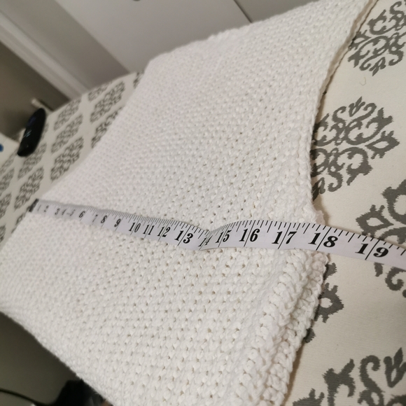 Abercrombie & Fitch Cream Sleeveless Knit Tank - Picture 7 of 8